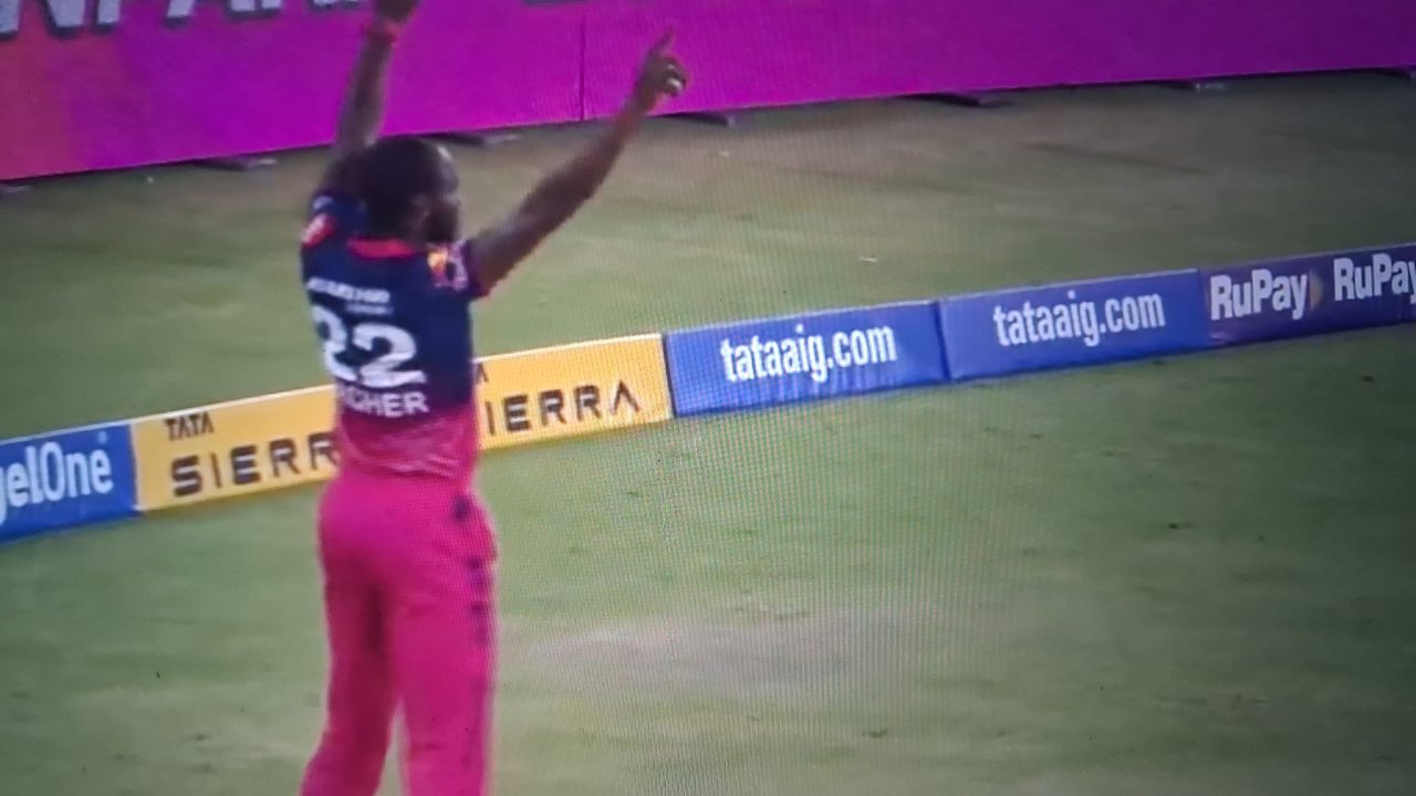 आखिरी ओवर में 11 रन बचाकर जीता राजस्थान:गुजरात को हराया