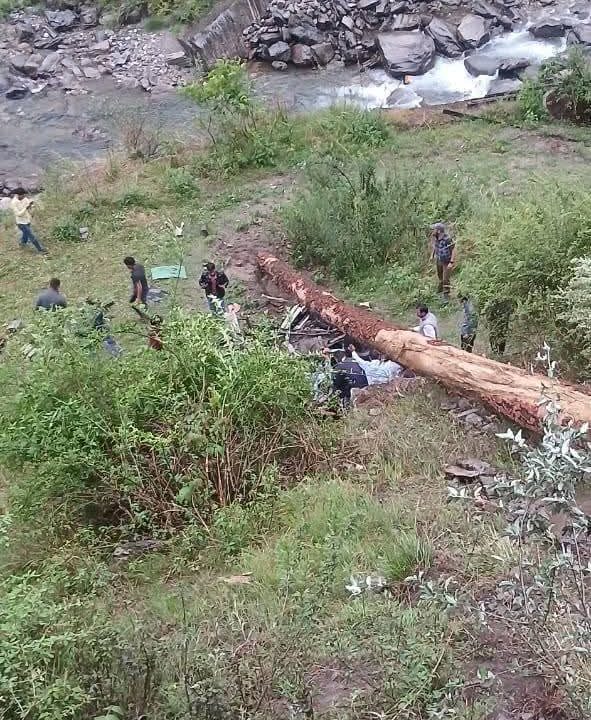  चार शिक्षिकाओं की मौत और तीन घायल