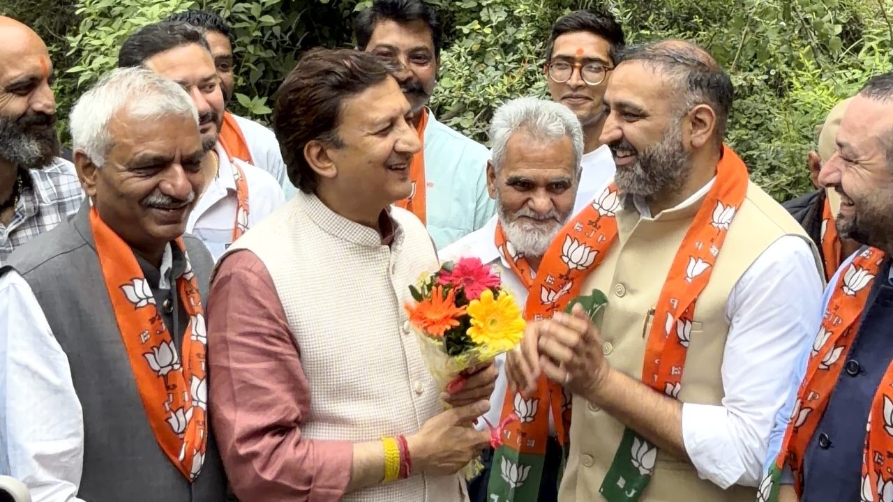 कांग्रेस सरकार की नीतियों ने हिमाचल के औद्योगिक विकास और शिक्षा व्यवस्था दोनों को किया बर्बाद : डॉ. सिकंदर कुमार