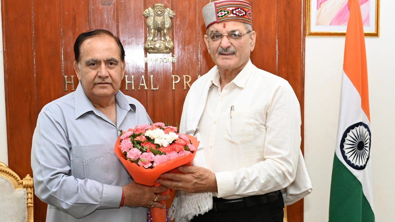 हिमाचल प्रदेश विधानसभा अध्यक्ष ने राज्यपाल से भेंट की  हिमाचल प्रदेश विधानसभा अध्यक्ष कुलदीप सिंह पठानिया ने आज लोक भवन में राज्यपाल कविन्द्र गुप्ता से भेंट की। यह एक शिष्टाचार भेंट थी।